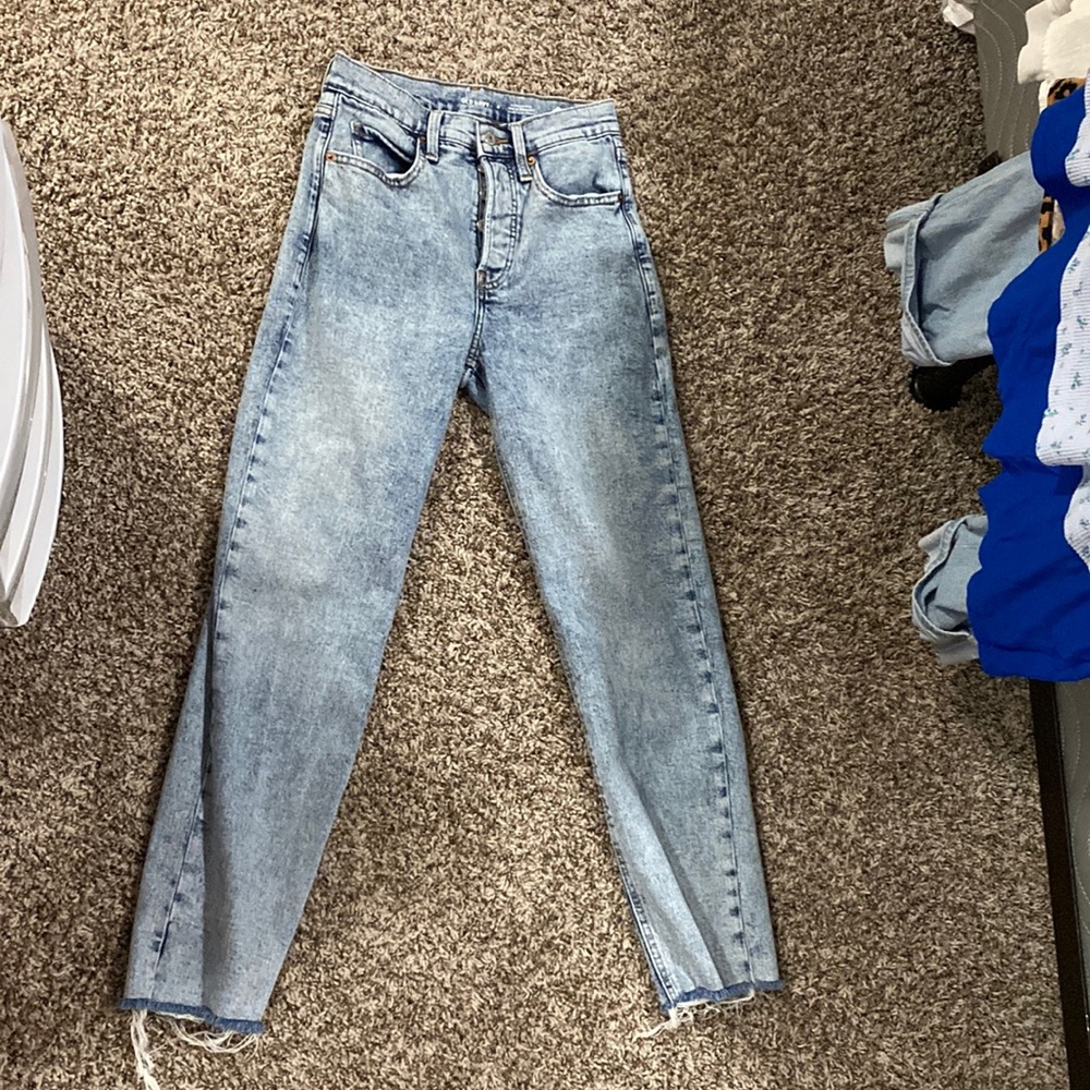 Old Navy Extra High-Rise Sky Hi-Straight Jeans